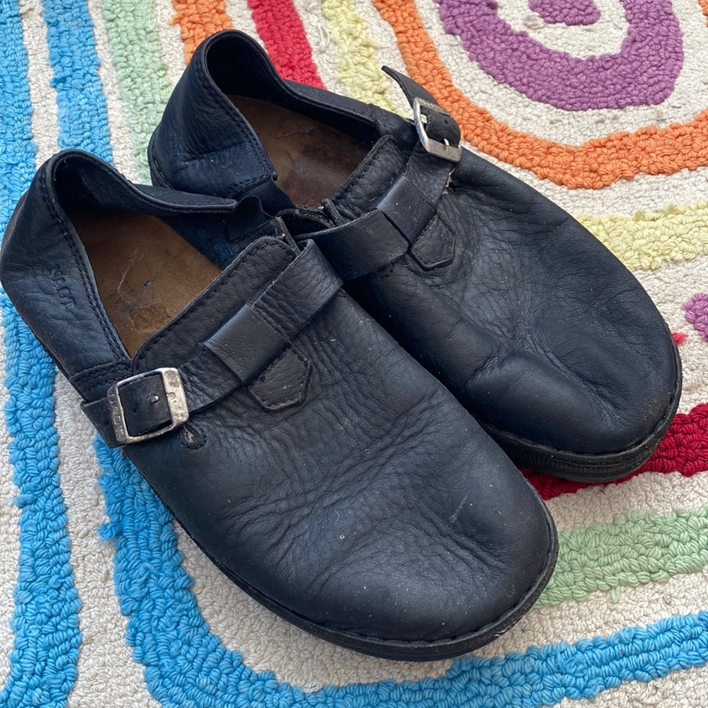 Naot Single Strap Buckle Closed Toe and Heel Mule Shoes